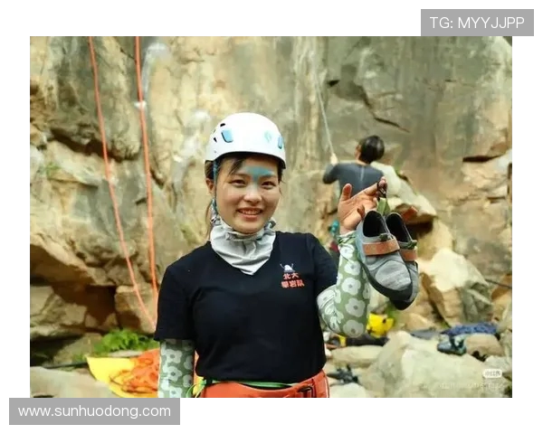 南京攀岩队在全国实力排行榜中荣登第九名展现出强劲的攀岩实力与团队精神